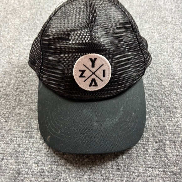 ZYIA Unisex Black Logo Patch SnapBack Baseball Cap Hat One Size Fits Most - Picture 1 of 7